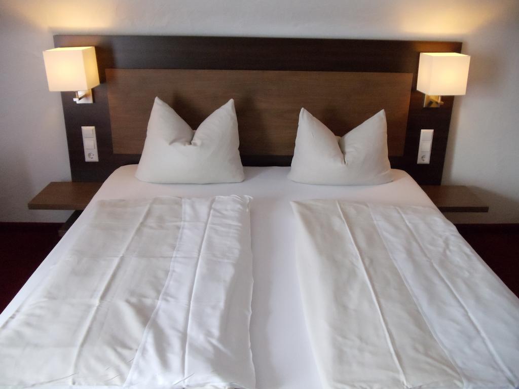 Weinhotel Kienle Burrweiler Δωμάτιο φωτογραφία